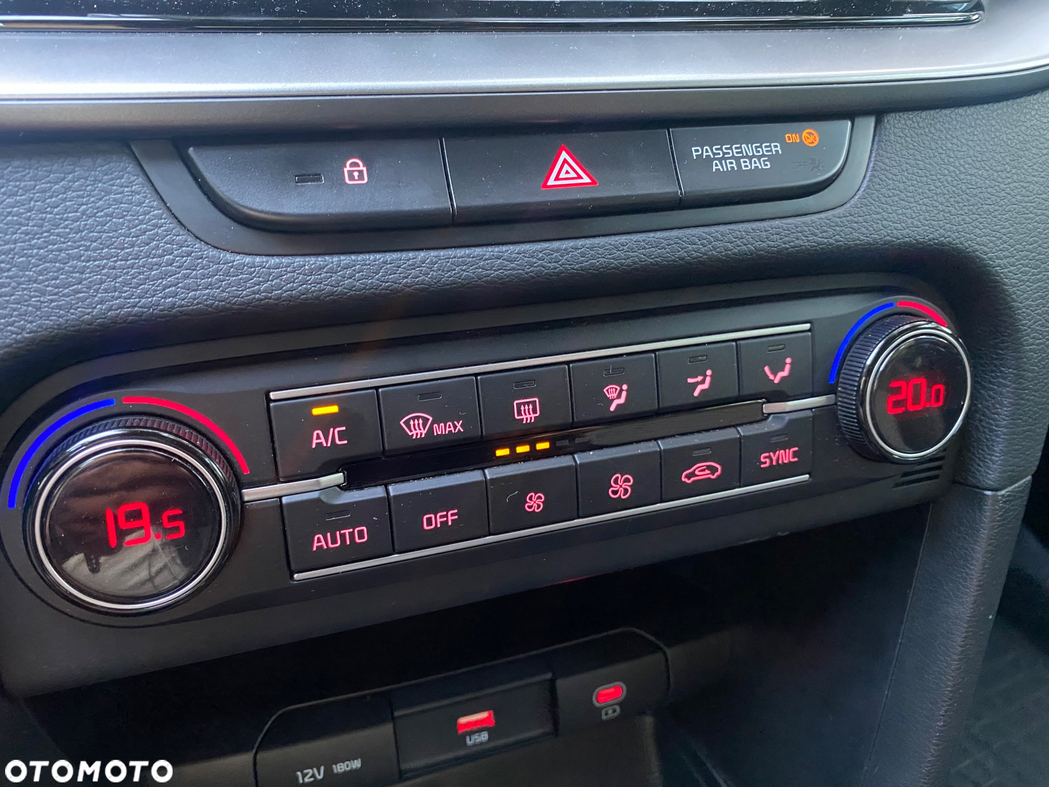 Kia Ceed 1.5 T-GDI M - 21