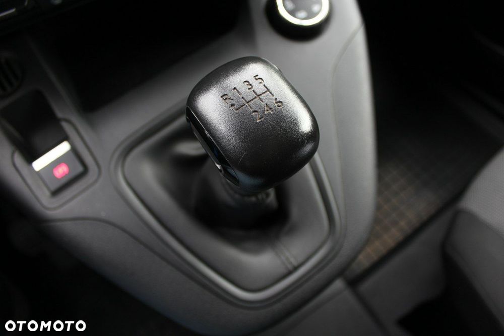 Peugeot Partner - 17