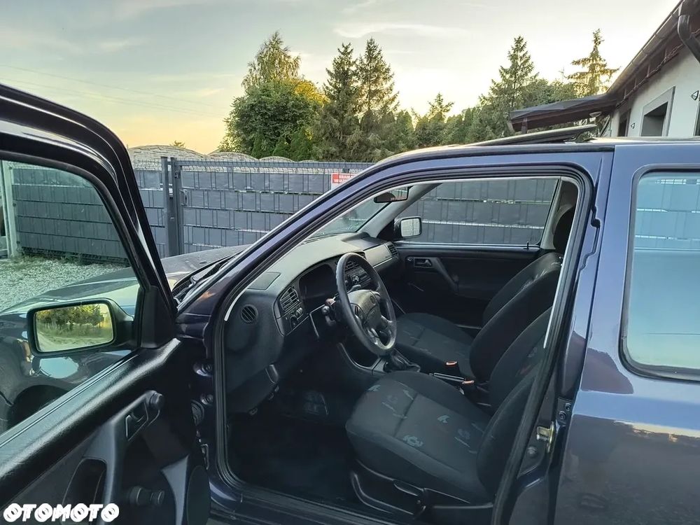 Volkswagen Golf - 8