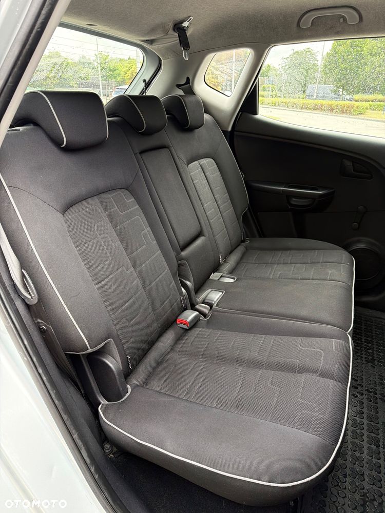 Kia Venga 1.4 L - 17