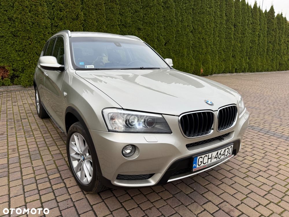 BMW X3 xDrive20i Advantage - 11