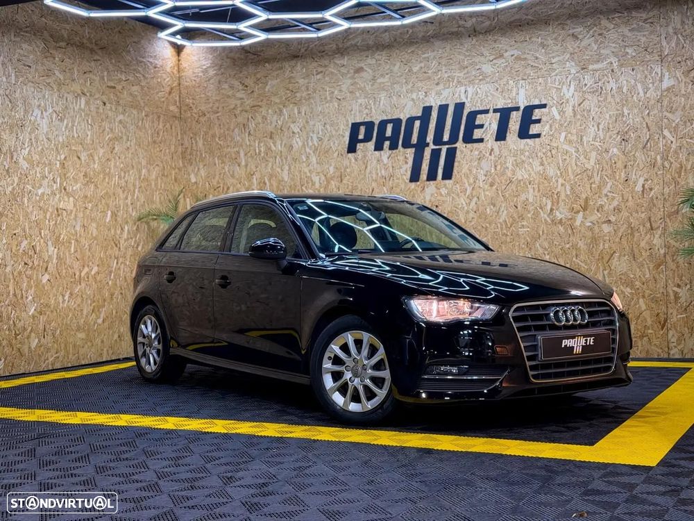 Audi A3 Sportback 1.6 TDI Attraction Special Edition - 26