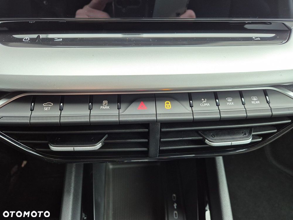 Skoda Octavia 2.0 TDI Drive Essence DSG - 28