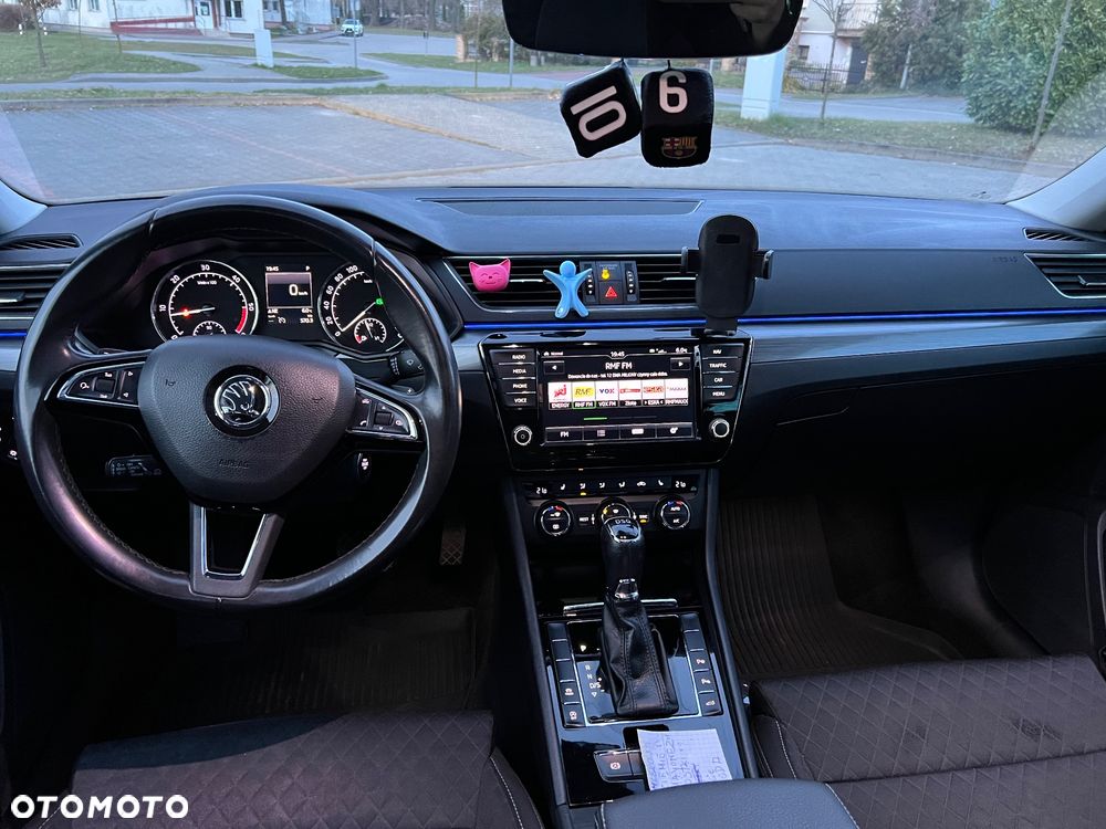 Skoda Superb 2.0 TDI Style DSG - 17