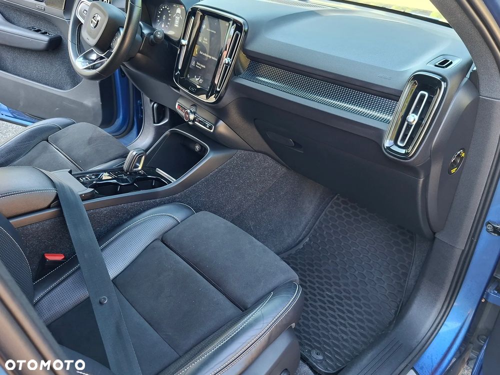 Volvo XC 40 T4 R-Design - 25