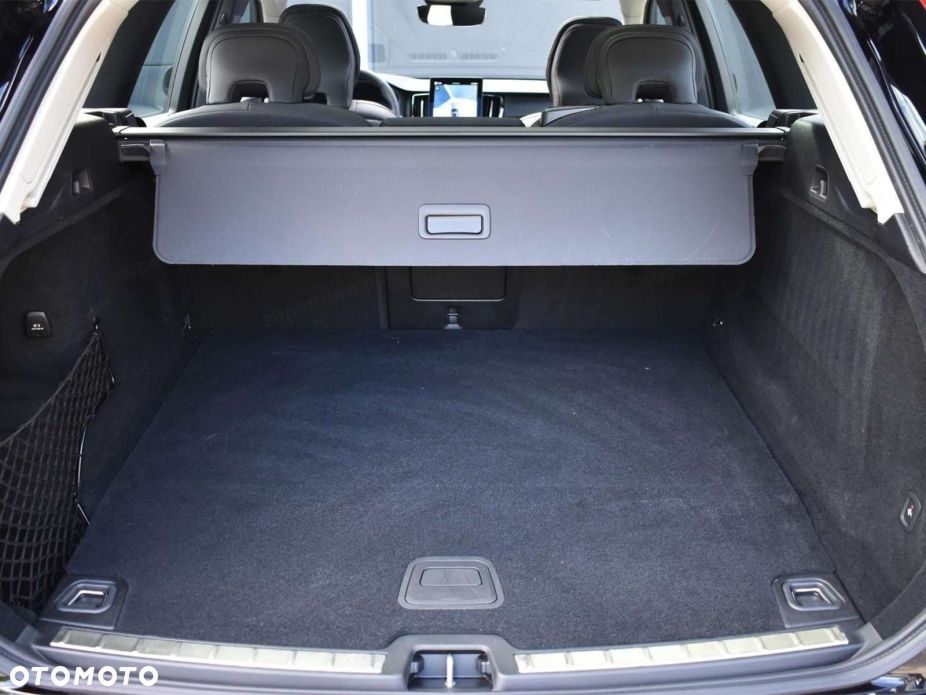 Volvo ES90 - 24