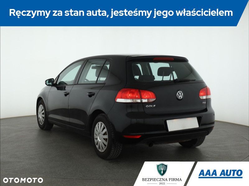 Volkswagen Golf - 6