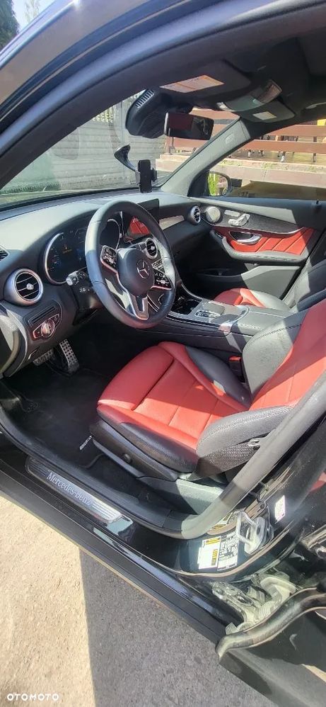 Mercedes-Benz GLC 300 4Matic 9G-TRONIC AMG Line - 5