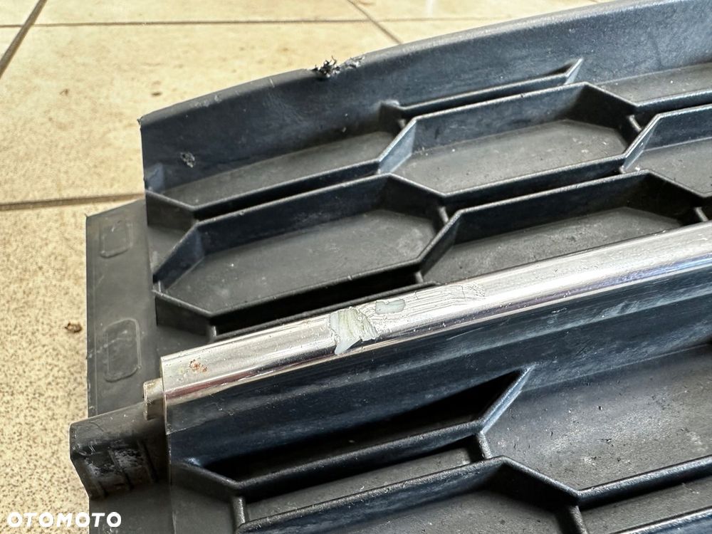 KRATKA ZDERZAKA SKODA OCTAVIA III LIFT 5E0853677M - 3