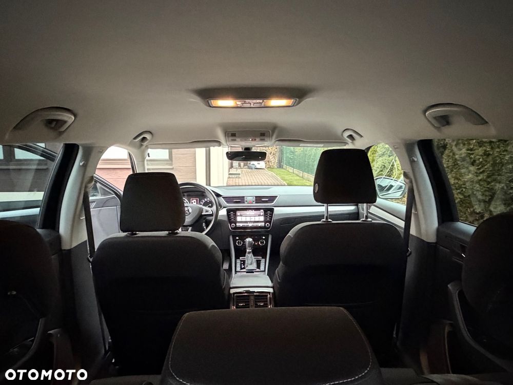 Skoda Superb 2.0 TDI L&K DSG - 15