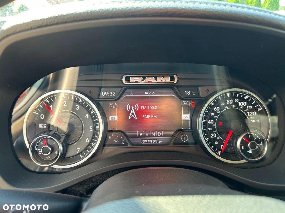 Dodge RAM 1500 5.7 4x4 - 16