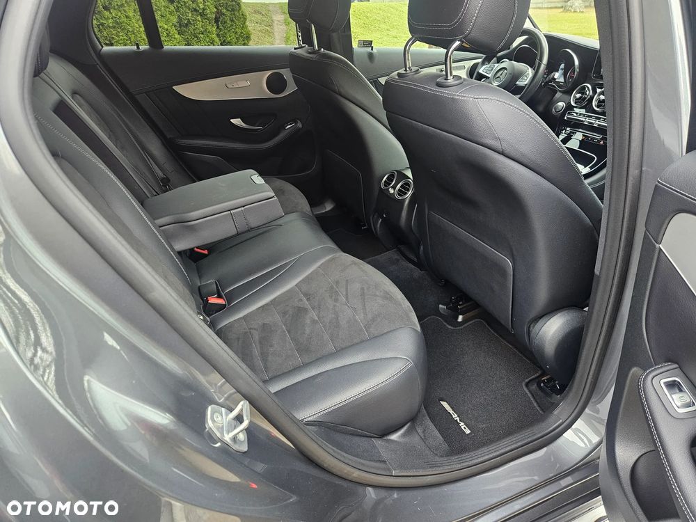 Mercedes-Benz GLC - 21