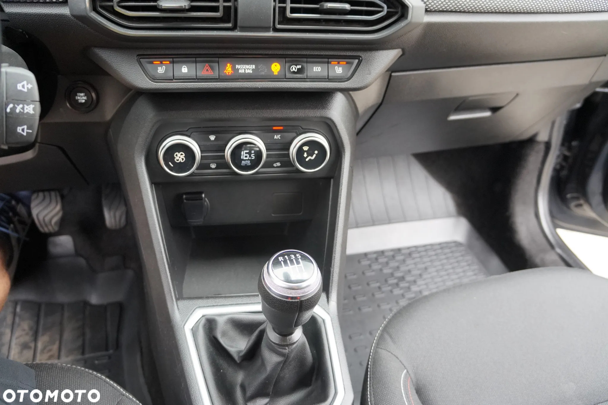 Dacia Jogger 1.0 TCe Extreme+ 7os - 17