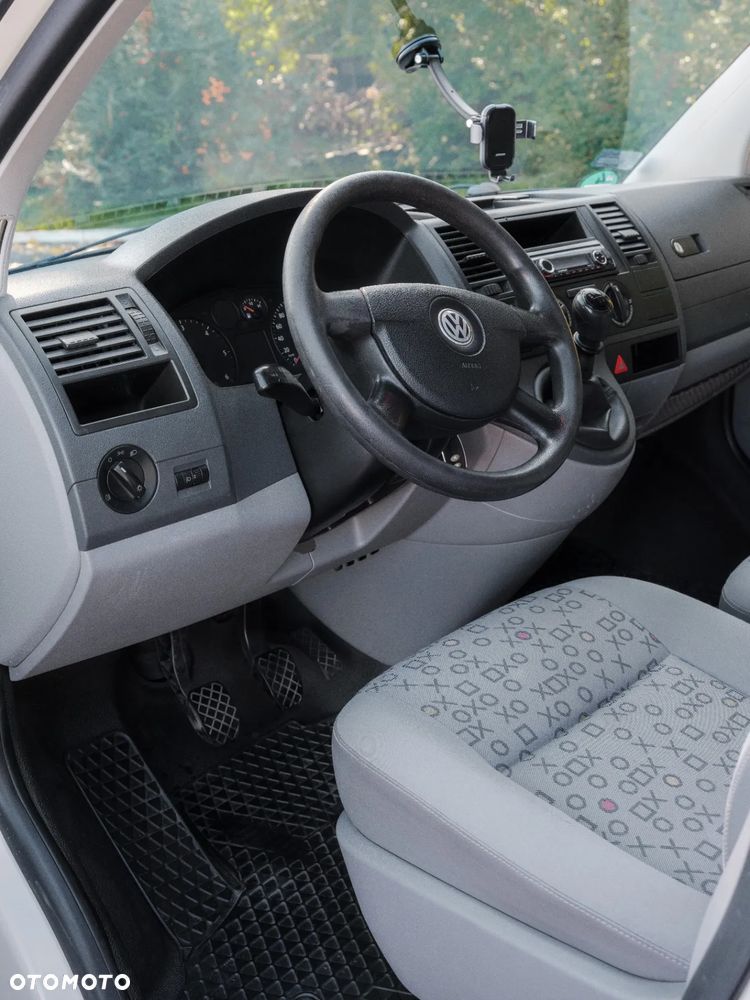 Volkswagen Transporter T5 - 9