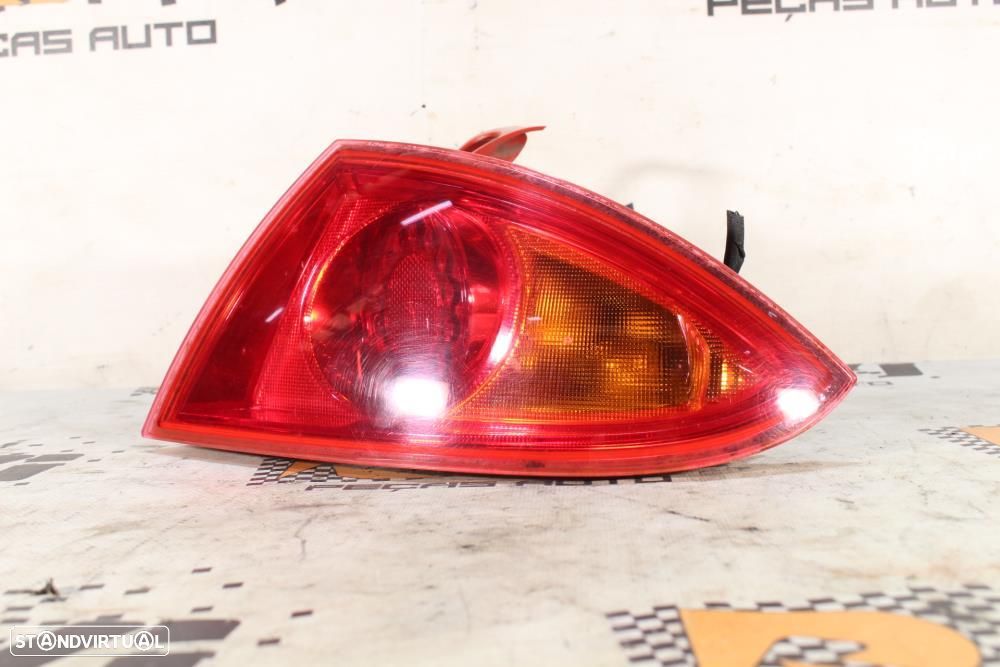 Farolim Direito Seat Leon (1P1)  Chassi Passageiro - 2