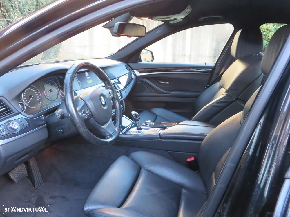 BMW 525 d Auto - 11