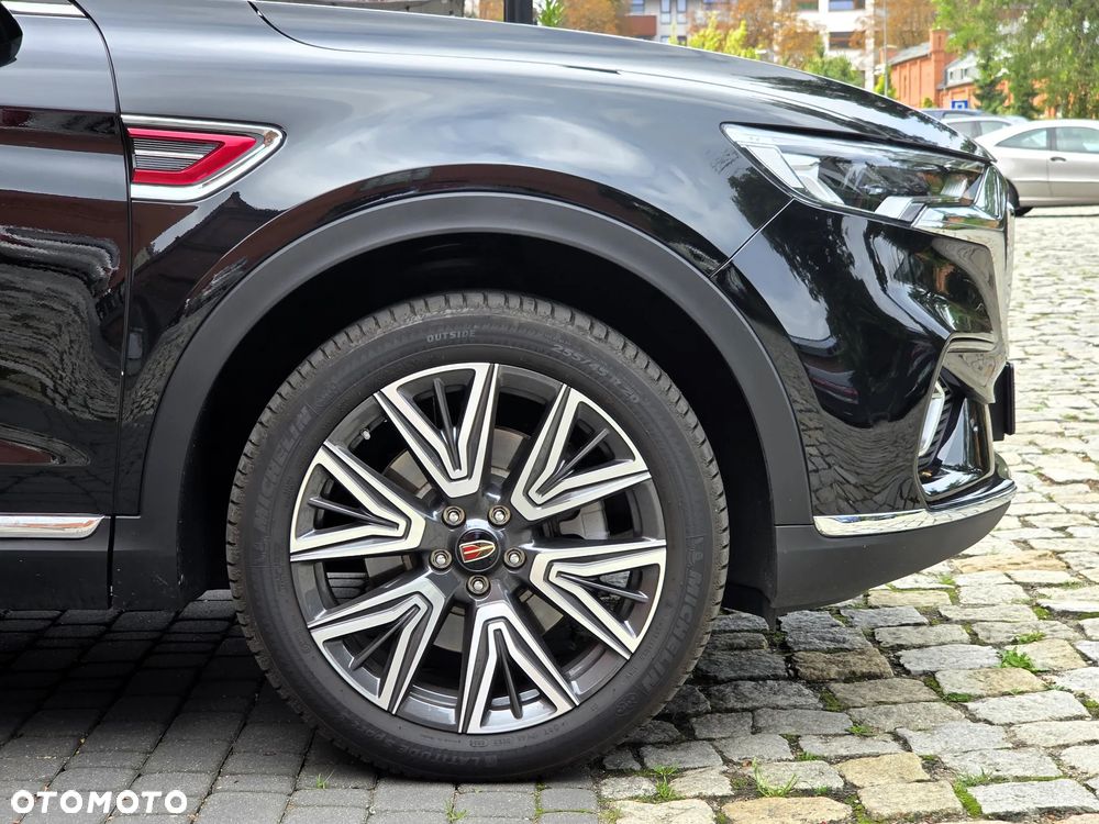 Hongqi HS5 - 13