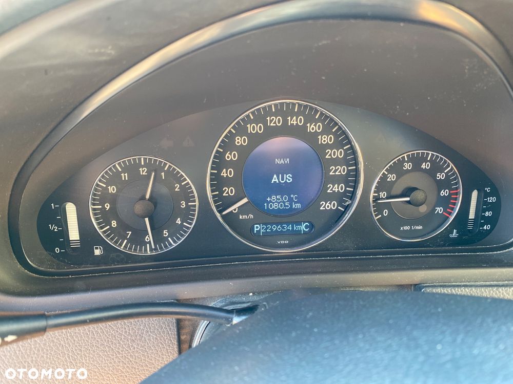 Mercedes-Benz CLK - 6