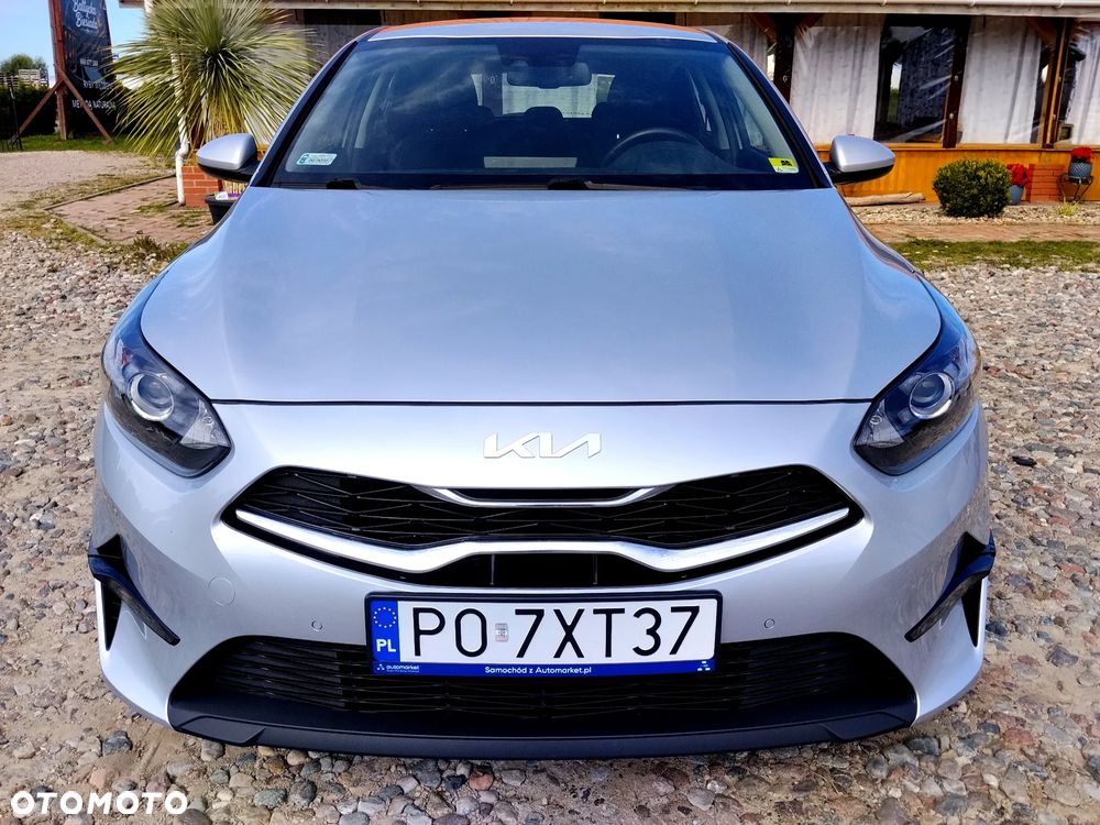 Kia Ceed 1.5 T-GDI M - 10