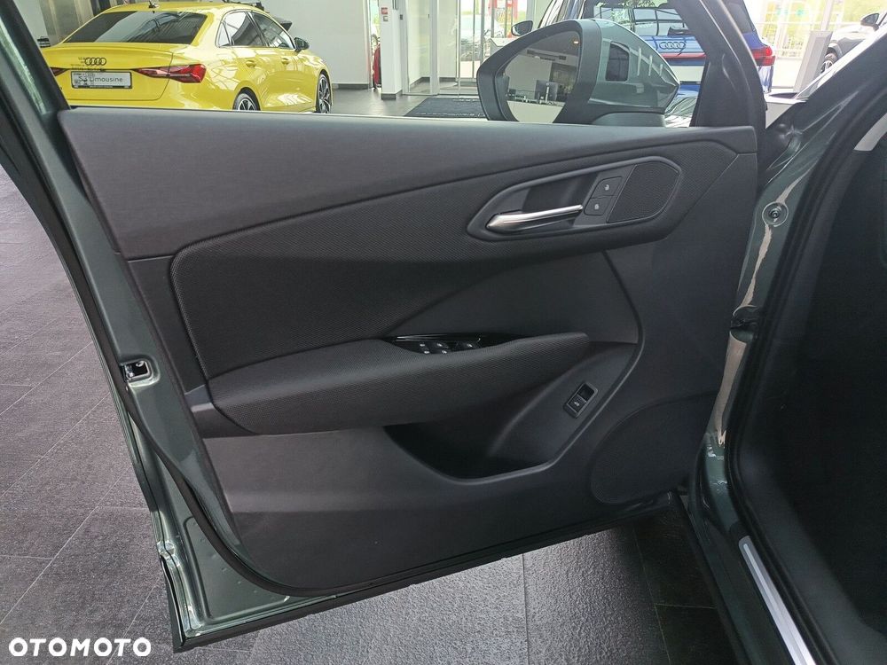 Audi Q3 Sportback - 11