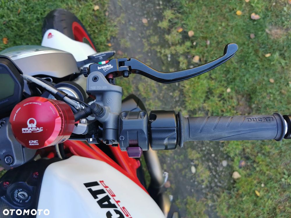 Ducati Monster - 17