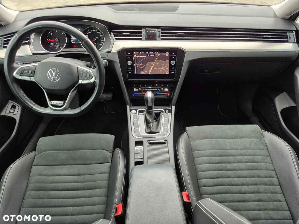 Volkswagen Passat 2.0 TDI 4Mot Elegance DSG - 8