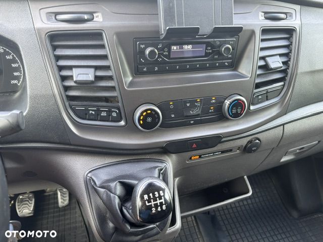 Ford Transit 7 osobowy - 20
