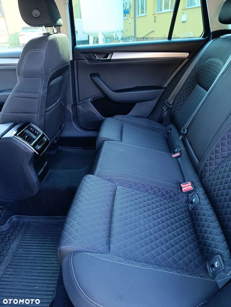 Skoda Superb 2.0 TSI 4x4 Style DSG - 8