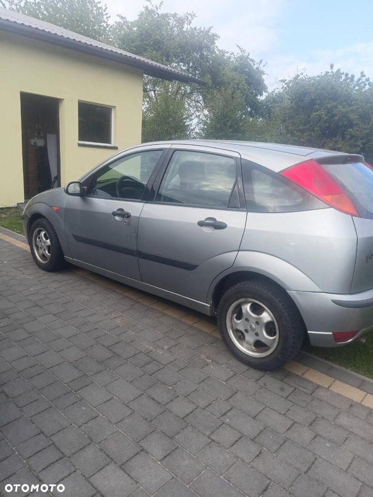 Ford Focus - 11