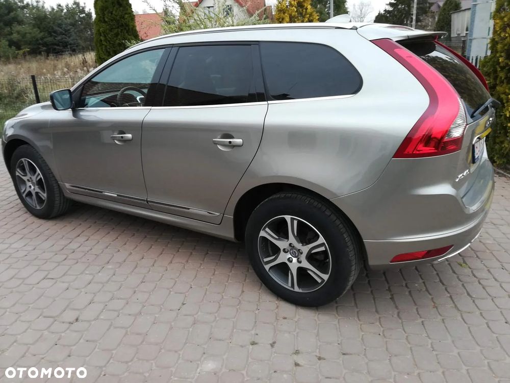 Volvo XC 60 T6 AWD Momentum - 7