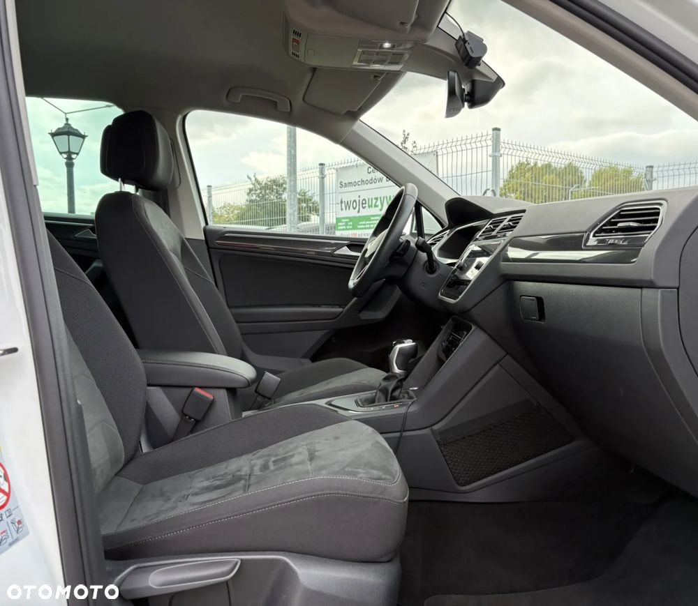Volkswagen Tiguan 1.5 TSI EVO Elegance DSG - 29