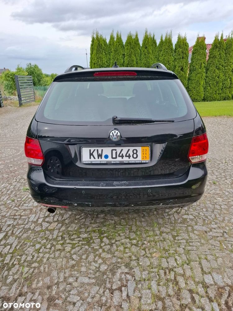 Volkswagen Golf - 8
