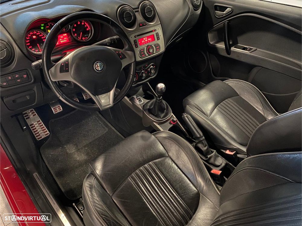 Alfa Romeo MiTo 1.4 MultiAir Distinctive - 31