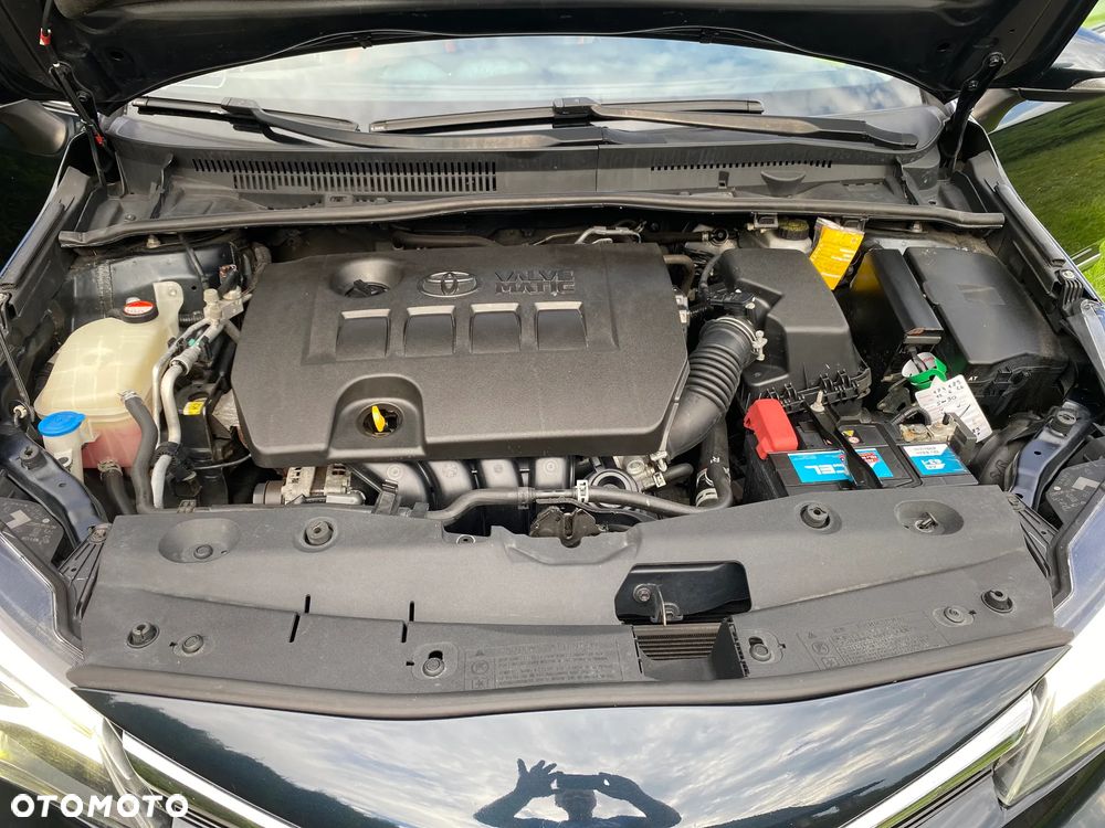 Toyota Avensis 2.0 Prestige MS - 29