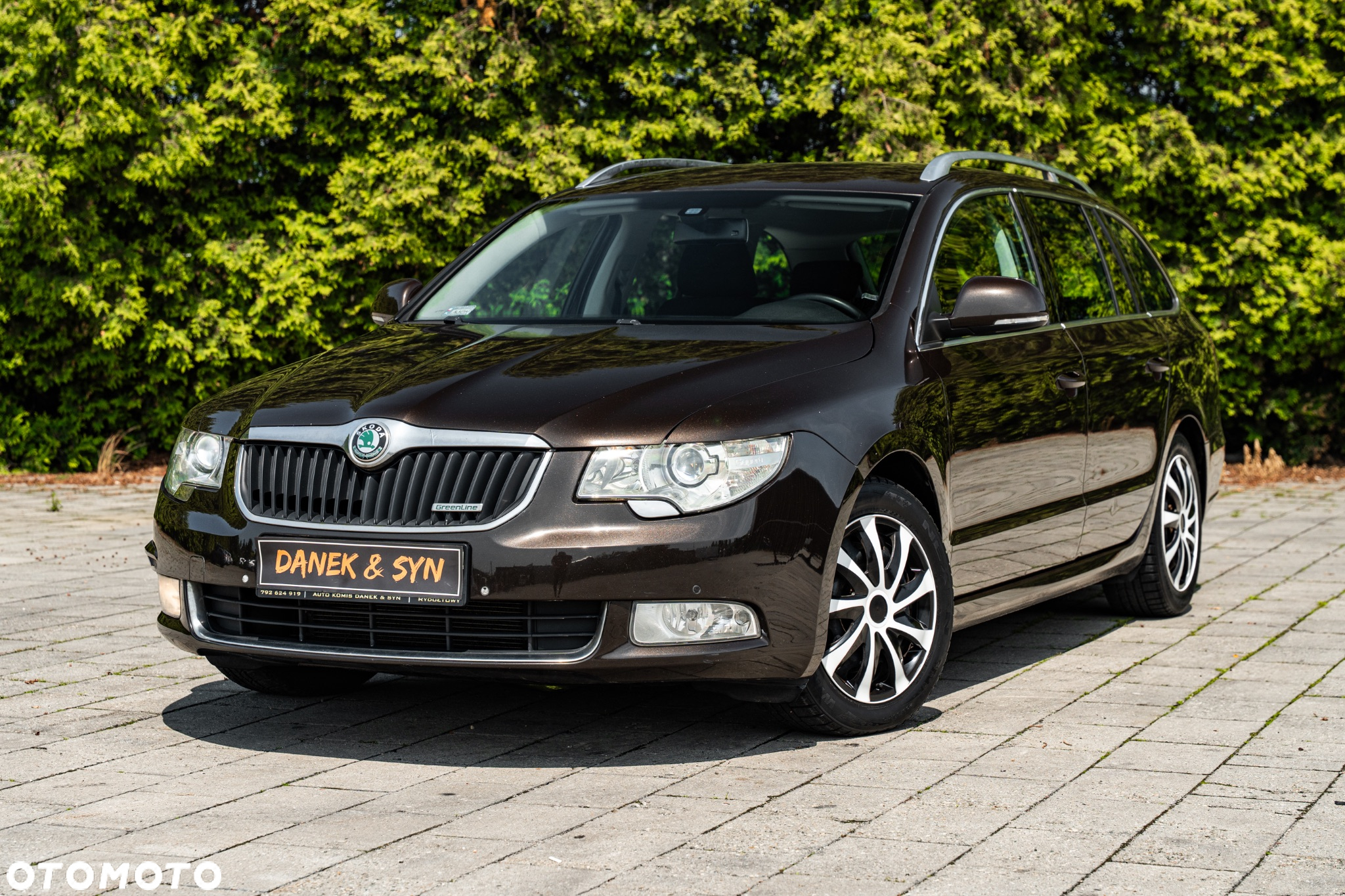Skoda Superb Combi 1.6 TDI GreenLine - 9