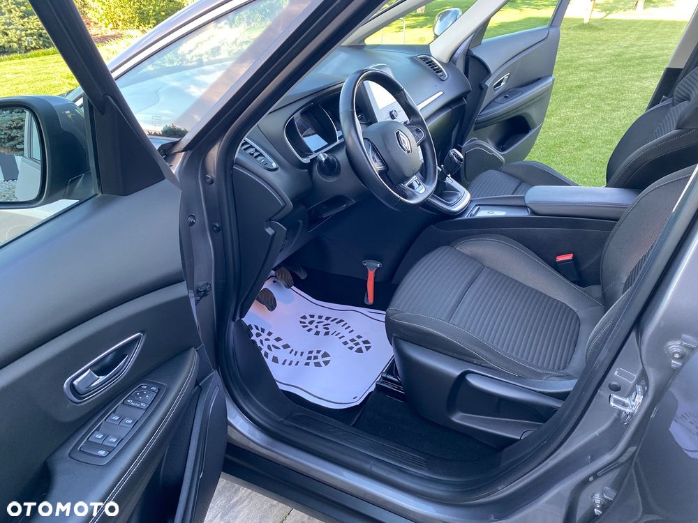 Renault Scenic - 6
