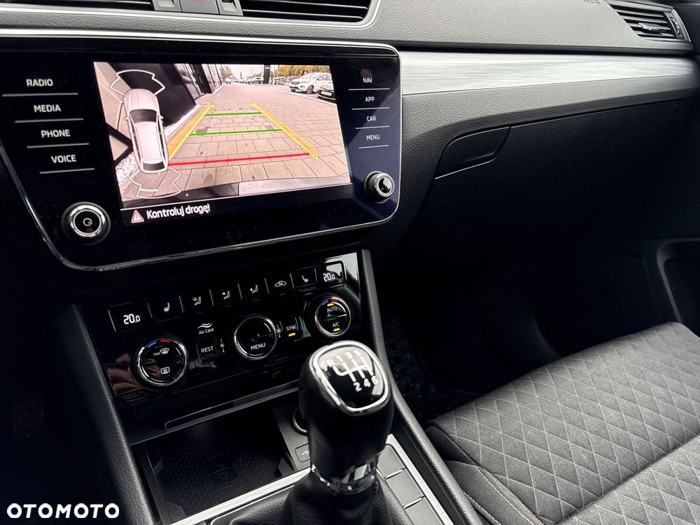 Skoda Superb 2.0 TDI SCR Ambition - 20