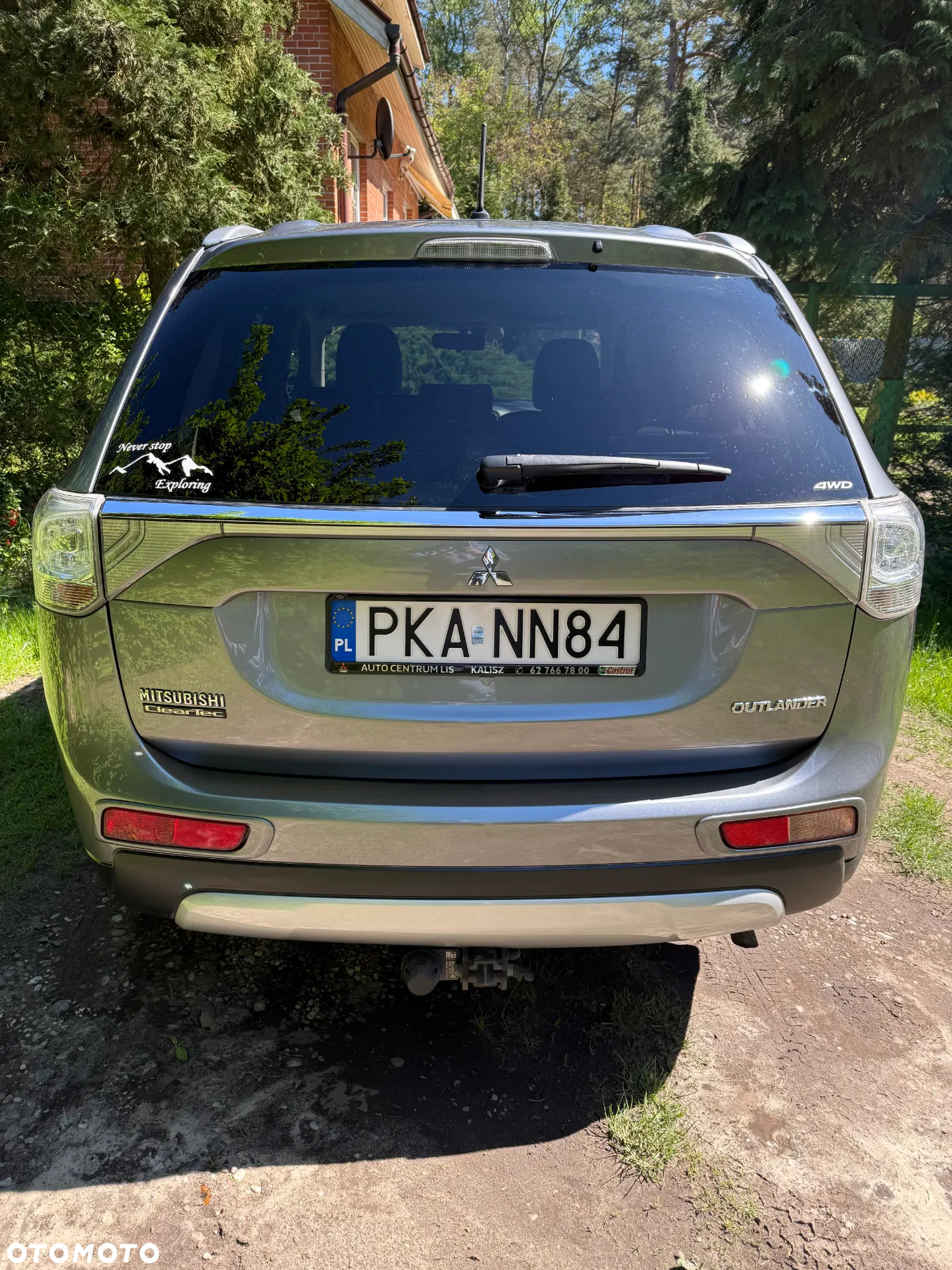 Mitsubishi Outlander - 2