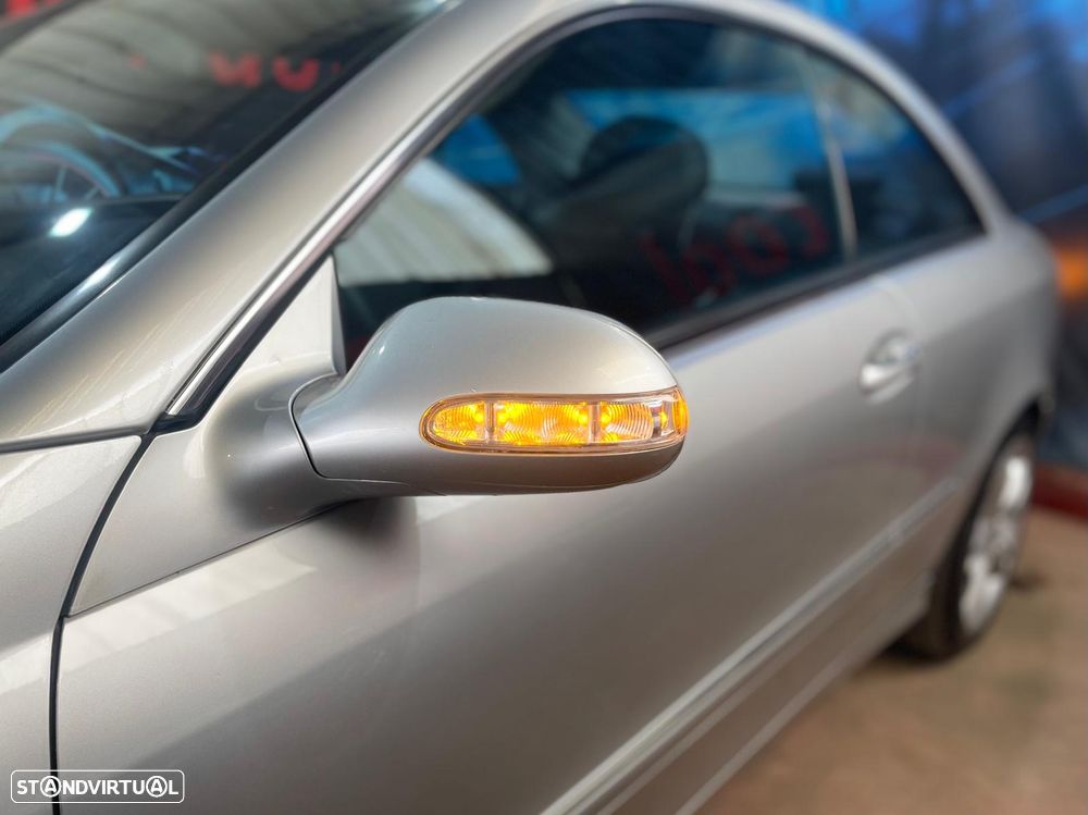 Mercedes-Benz CLK 220 CDi Avantgarde Aut. - 27