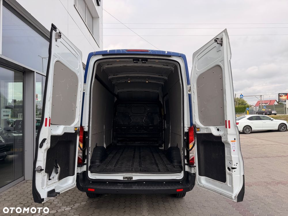 Ford Transit - 24