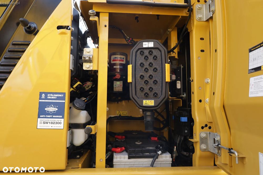 Caterpillar 323 - 35