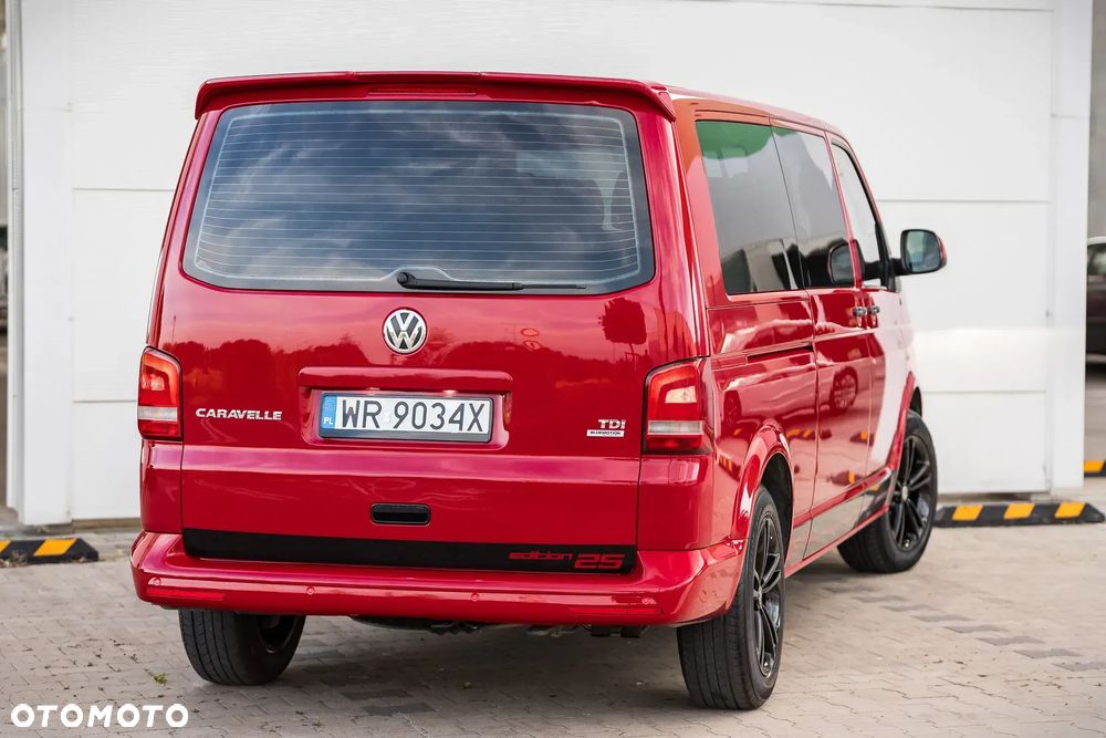 Volkswagen Caravelle - 10