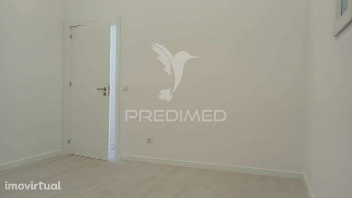 Loja com Terraço - 204,48 m² - Barreiro - Grande imagem: 4/10