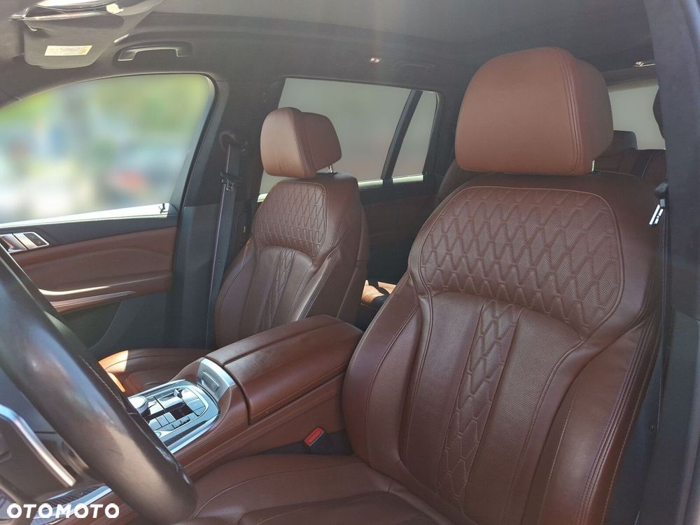 BMW X7 xDrive40d mHEV Individual Edition sport - 13