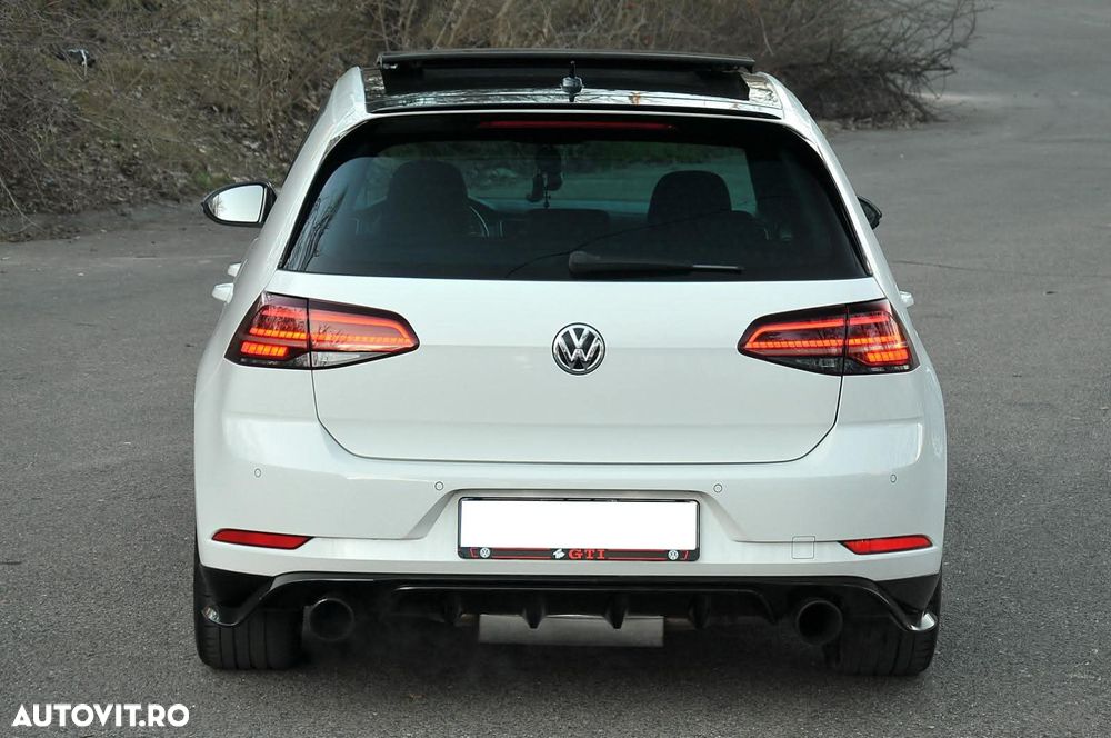 Volkswagen Golf 2.0 TSI DSG 4Motion R Edition 20 - 4