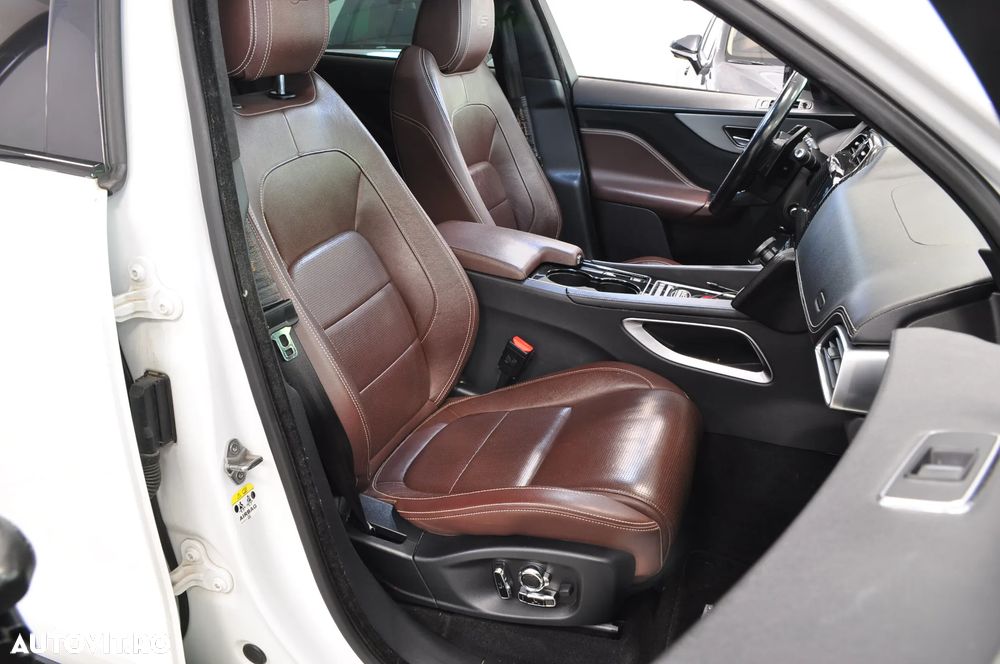 Jaguar F-Pace AWD First Edition - 15
