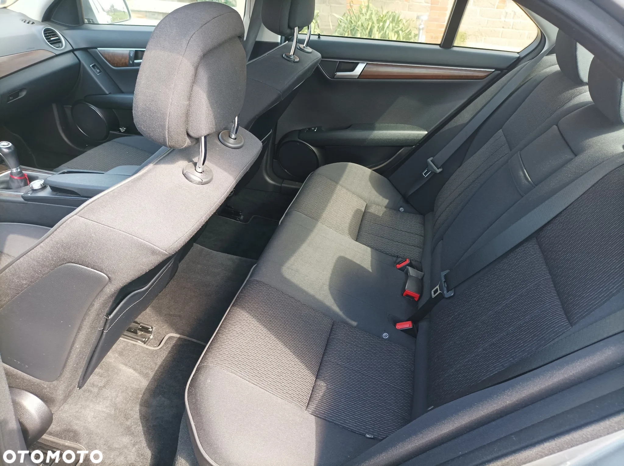 Mercedes-Benz Klasa C 180 (BlueEFFICIENCY) Avantgarde - 15