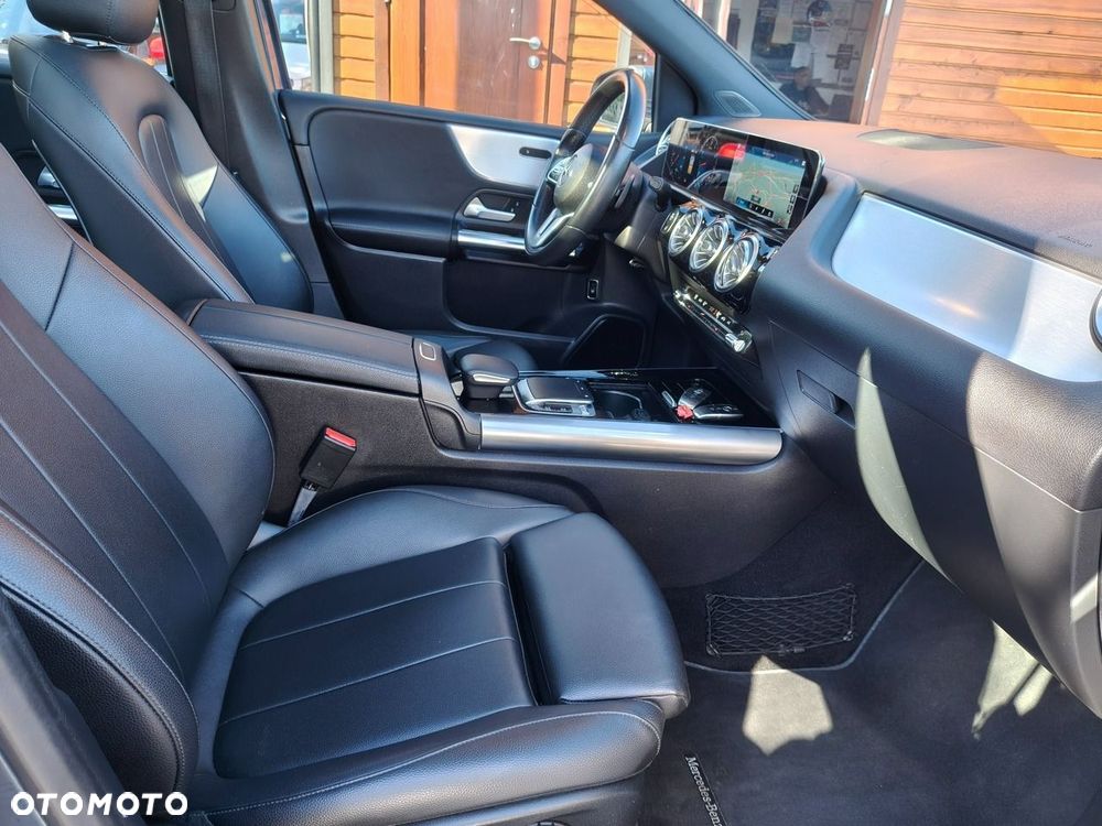 Mercedes-Benz Klasa B 200 7G-DCT Style - 22