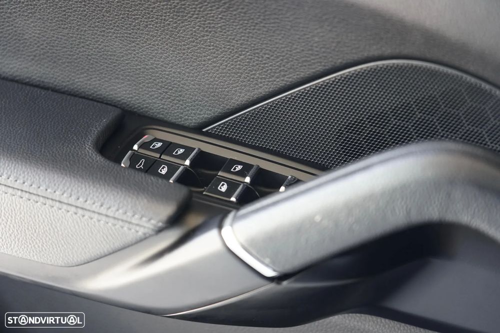 Porsche Cayenne Diesel Platinum Edition - 25