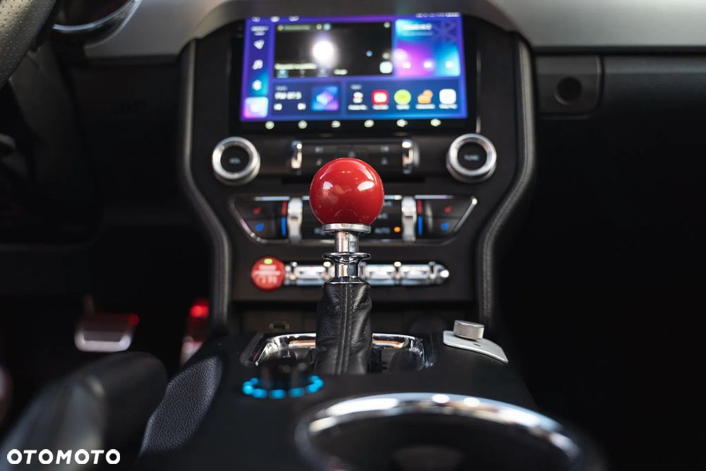 Ford Mustang 5.0 V8 GT - 30